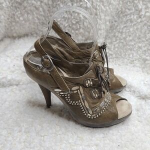 Calleen Cordero Embellished Studded Leather Peep-toe Slingback Platform Heels sz